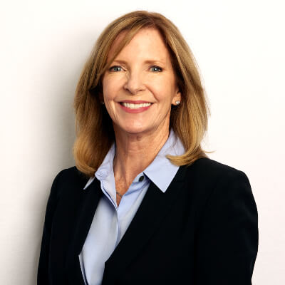 Heather Lunn attorney photo